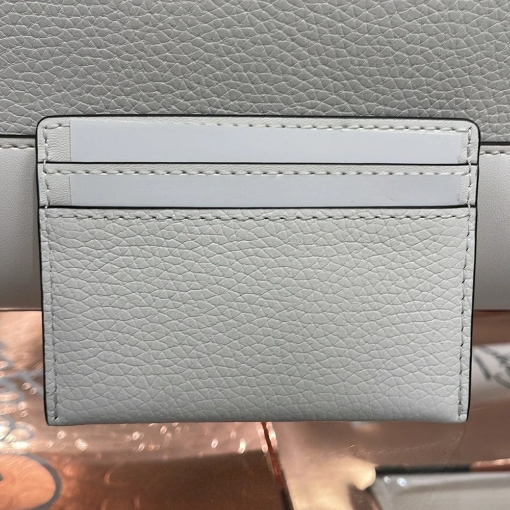 MICHAEL KORS
Reed Large Pebbled Leather Card Holder Case
Optic White 
NWT - Picture 6 of 16